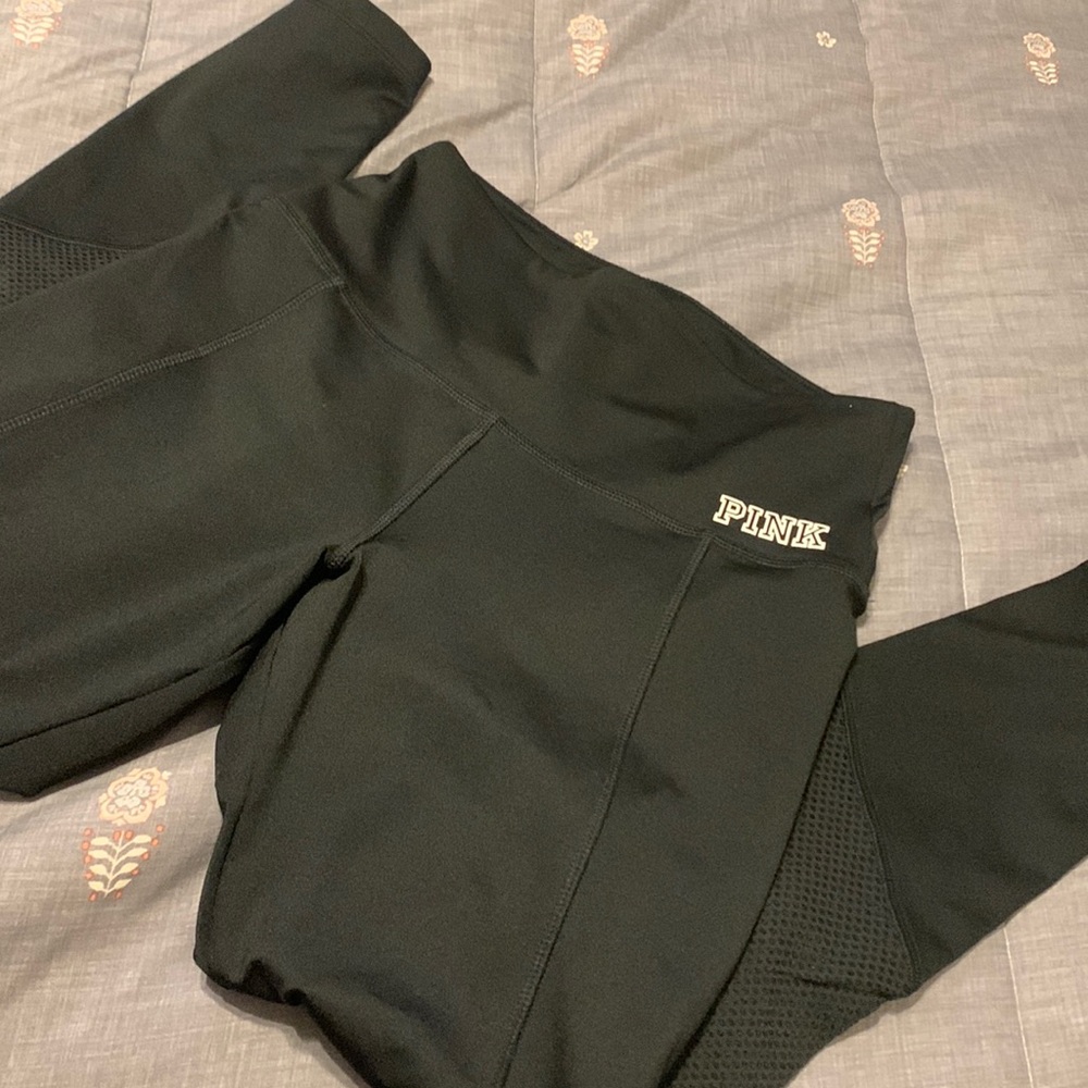 Black leggings